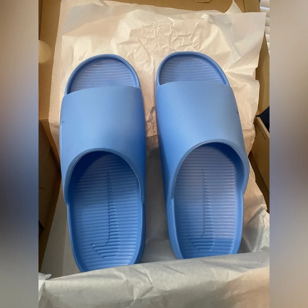 Nike Calm Slide in University Blue - Picture 2 of 6